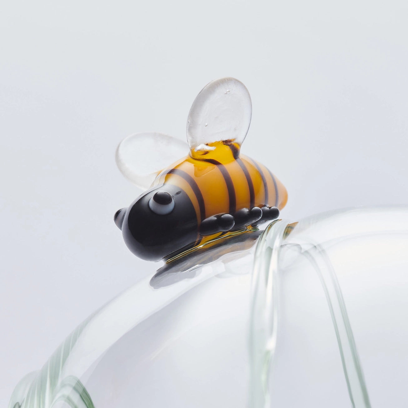 Sienna - 10cm Glass Globe - Wildlife Collection - Bee