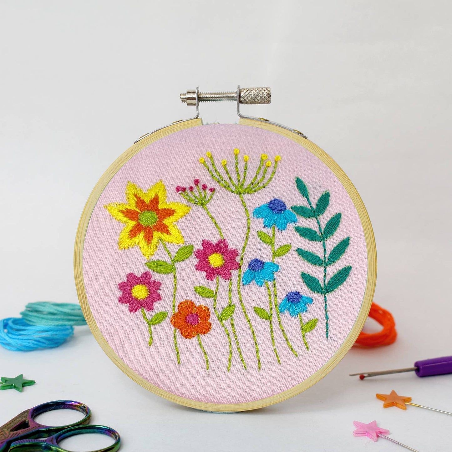 'Spring Meadow' mini embroidery kit