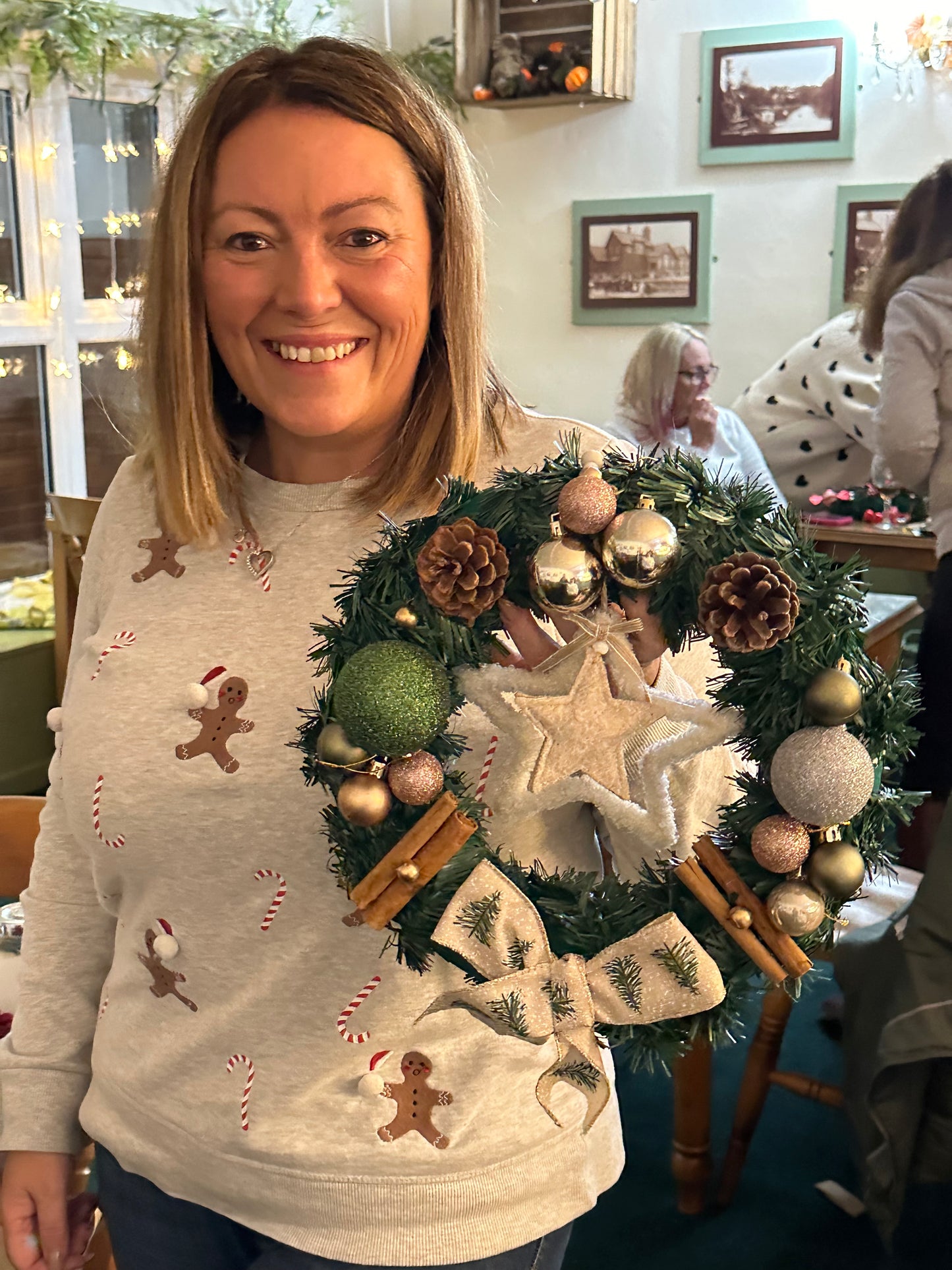 🎄 Christmas Wreath Workshop – Tiffins Style! New Date Mon Dec 1st 6pm-8pm