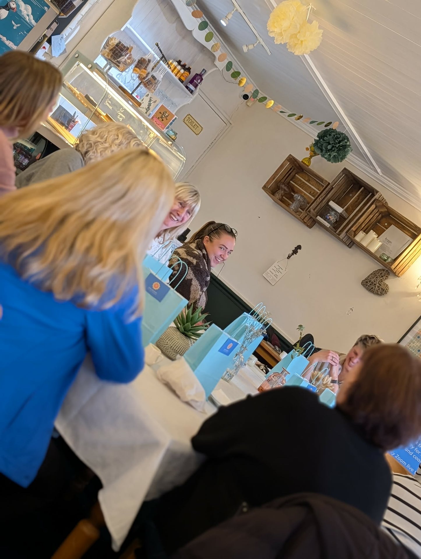 Meet Emma Bradbury at Calme – Free Introductory Evening 💖 New Date Coming Soon💖