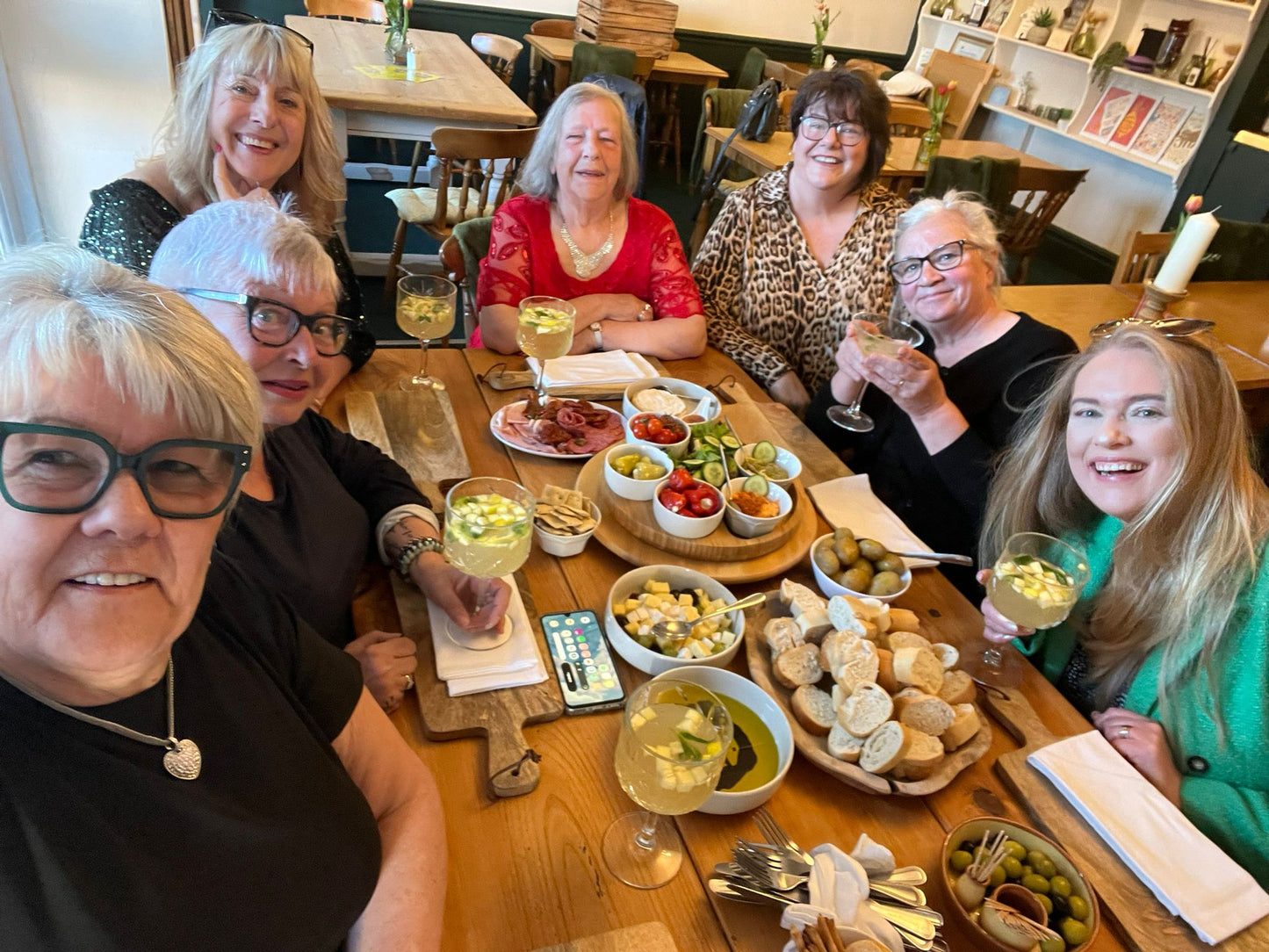 Supper with Caroline 💖Friday 5th June 💖 Light bites and loveliness.